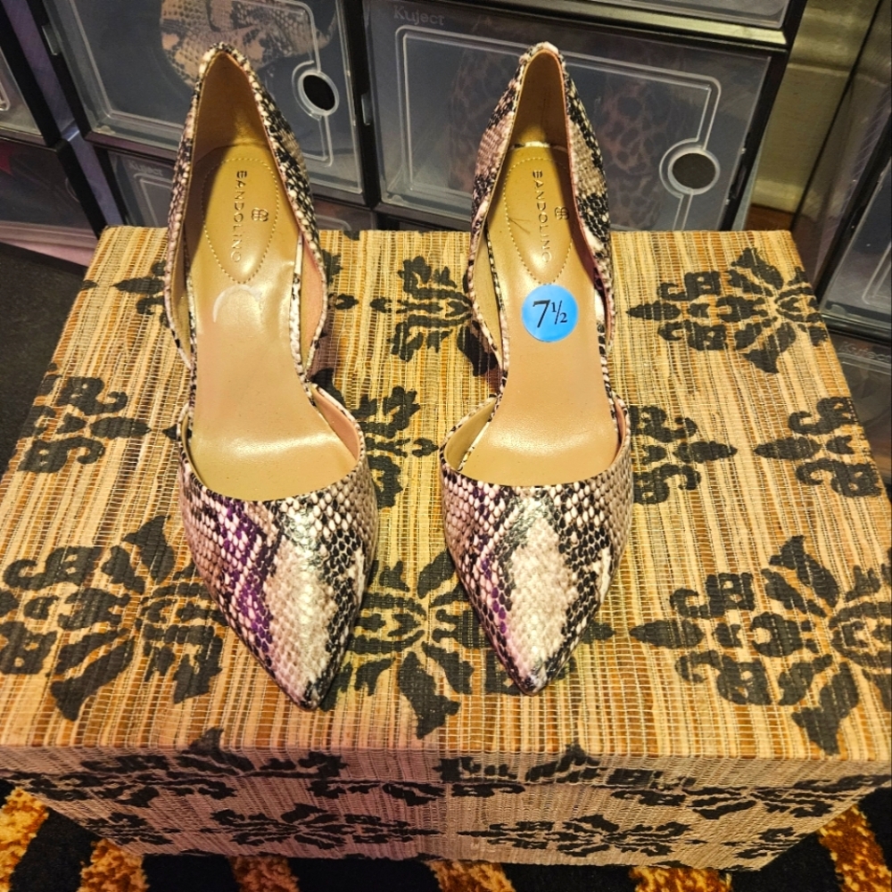 Bandolino  Snakeskin Heel